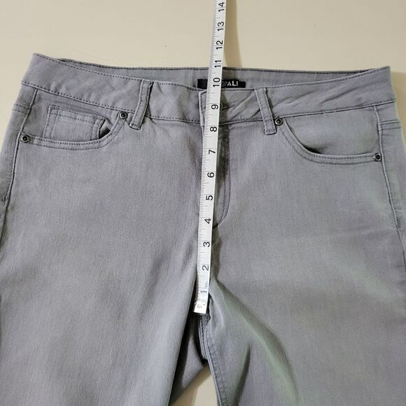 Roz & Ali Gray Straight Leg Denim Jeans - Picture 7 of 13